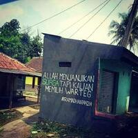 warteg-ambruk-pengunjung-masuk-got-netizen-allah-tawari-surga-kau-pilih-warteg