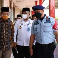 atasi-kelebihan-kapasitas-menko-polhukam-dorong-pembangunan-lapas-terintegrasi