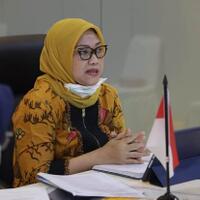 menaker-ida-semringah-perayaan-may-day-berlangsung-tertib-dan-aman