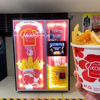 jual-kentang-goreng-jadi-praktis-dengan-vending-machine-french-fries