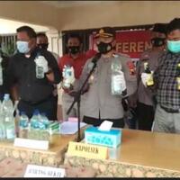 ribuan-liter-minuman-keras-siap-diedarkan-saat-lebaran-disita-polisi-di-pekalongan