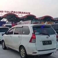sehari-jelang-penyekatan-kendaraan-tol-cipali-padat-merayap