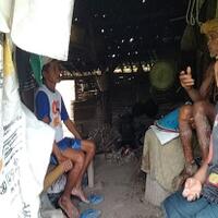 putus-cinta-rasdi-pernah-cekik-dan-gigit-bapaknya-kini-tinggal-di-kandang-sapi