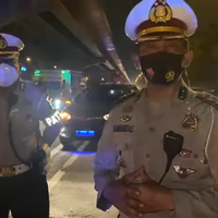 arus-lalu-lintas-tol-cikarang-barat-dan-cikupa-minggu-malam-ramai-lancar