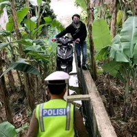 ongkos-mahal-pemudik-tetap-nekat-pulang-kampung-sampai-ada-yang-jalan-kaki