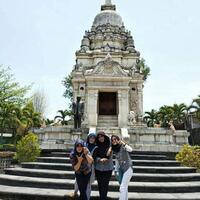 vihara-dhamma-sundara-tempat-wisata-yang-tenang-dan-instagramable-di-kota-solo