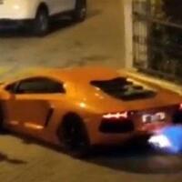viral-aksi-pengemudi-lamborghini-bikin-warga-medan-ngamuk-begini-kronologinya