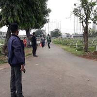 terkait-larangan-ziarah-tpu-prumpung-sulit-ditutup-karena-jadi-akses-jalan-warga