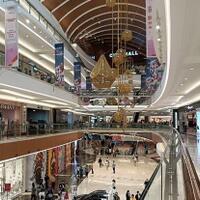 viral-lantai-kaca-transparan-pondok-indah-mall-iii-diserbu-warga