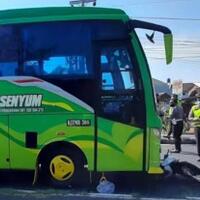 tragis-dua-lansia-tewas-diseruduk-bus-pariwisata-di-ring-road-utara-sleman