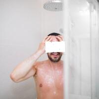 tamu-hotel-direkam-saat-mandi-polres-jakarta-pusat-kumpulkan-barang-bukti