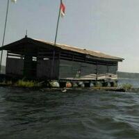 fakta-waduk-kedung-ombo-ternyata-ada-sebuah-makam-mengapung-di-tengah