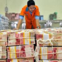 penarikan-uang-tunai-lebaran-tahun-ini-naik-415-tanda-ekonomi-tumbuh