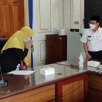 ojk-dan-walikota-malang-turun-tangan-bereskan-kasus-guru-tk-terjerat-pinjol-ilegal