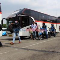 larangan-mudik-usai-arus-balik-penumpang-bus-akap-ke-jabodetabek-masih-landai