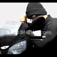 motor-lagi-dipanasi-dibawa-kabur-nahas-si-maling-terjatuh-dan-ditangkap