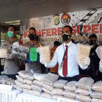 polisi-buntuti-penyelundupan-65-kg-ganja-dari-daan-mogot-sampai-tanah-abang