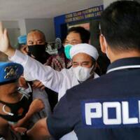 habib-rizieq-sudah-berangkat-dari-rutan-bareskrim-menuju-pn-jakarta-timur