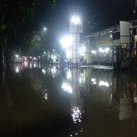 hujan-lebat-sejumlah-perumahan-di-kota-bekasi-terendam-banjir