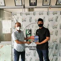 2-buku-arief-rosyid-jadi-kado-menteri-bumn-erick-thohir-dari-ranah-minang