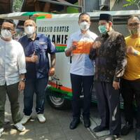 cegah-kluster-tempat-ibadah-wagub-sumut-sumbangkan-mobil-pembersih-masjid-di-bali