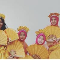 tari-kipas-pakarena-tarian-khas-gowa-makassar-yang-mempunyai-nilai-sejarah-keluhuran