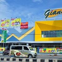 duh-tumbangnya-giant-bisa-seret-ribuan-pekerja-umkm-ke-jurang-phk