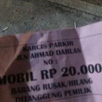 abis-viral-harga-tembak-pecel-lele-kini-parkir-di-dekat-malioboro-rp-20-ribu