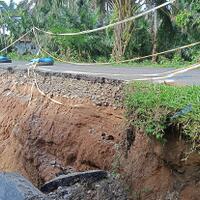 jalan-lintas-asahan-tabosa-ambrol-tidak-ada-perbaikan-warga-resah