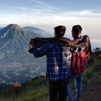 pantangan-gunung-sumbing-jangan-mengucap-dingin