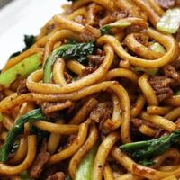 viral-restoran-jual-bakmi-babi-halal-publik-malah-debat-soal-ini