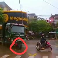 hati-hati-perhatikan-keselamatan-saat-berkendara-jangan-sampai-kejadian-seperti-ini