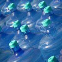 bpom-diminta-beri-label-peringatan-galon-guna-ulang-yang-mengandung-bpa