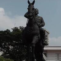 terungkap-ini-kandungan-yang-terdapat-di-dalam-patung-bung-karno-berkuda