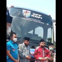 dukung-aktivitas-kepemudaan-knpi-luncurkan-bus-pemuda-turangga-seta