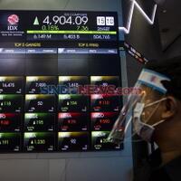 penguatan-228-saham-pagi-ini-kerek-ihsg-ke-level-6079