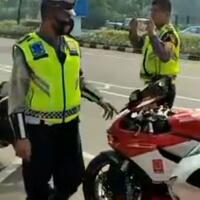 akui-salah-polisi-batalkan-tilang-ducati-yang-pakai-knalpot-bising-bawaan-pabrik