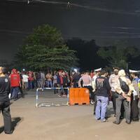 2-ormas-bentrok-di-depan-kantor-polisi-diduga-akibat-salah-paham