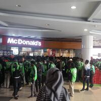 diburu-penggemar-bts-apa-sih-bts-meal