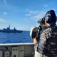 kapal-perang-kri-diponegoro-365-latihan-bersama-rss-tenacious-71-singapura