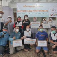 gandeng-323-pesepeda-foodcycle-indonesia-salurkan-12000-paket-sembako
