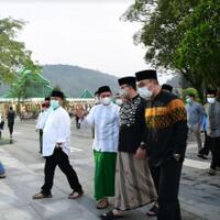 subuh-berjamaah-di-sumedang-ridwan-kamil-anies-baswedan-bicara-pangan-dan-pertanian