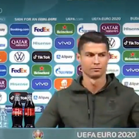 cristiano-ronaldo-singkirkan-coca-cola-pilih-aqua