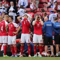 peter-schmeichel-sindir-uefa-soal-keputusan-denmark-vs-finlandia