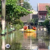 bpbd-pondok-hijau-permai-bekasi-masih-terendam-1-meter