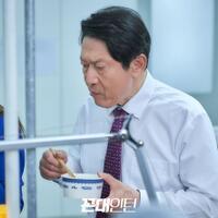 aktor-kim-eung-soo-dikrtik-karena-komentarnya-soal-minhyuk--monsta-x