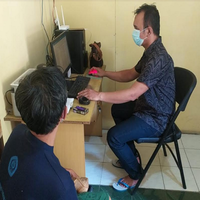 pura-pura-tanya-harga-kusen-warga-temanggung-curi-hp-di-magelang