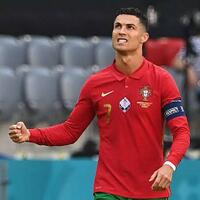 cristiano-ronaldo-jadi-pemain-pertama-yang-berhasil-menyamakan-rekor-ali-daei