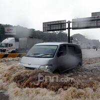 bmkg-keluarkan-peringatan-dini-hujan-lebat-hingga-banjir-bandangdaftar-wilayahnya