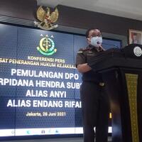 dpo-10-tahun-hendra-subrata-ditangkap-saat-perpanjang-paspor-di-kbri-singapura